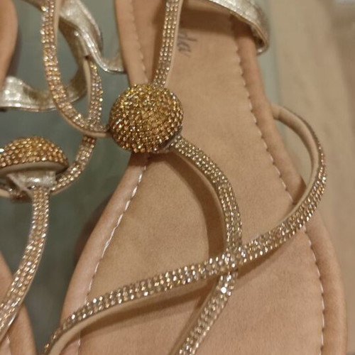 Flat sandals gold color size 39 used