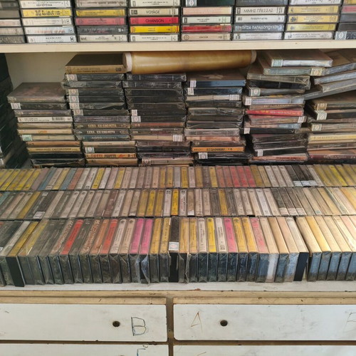 Σετ 200 Vintage γνήσιες κασέτες ήχου καινούργιες, σφραγισμένες