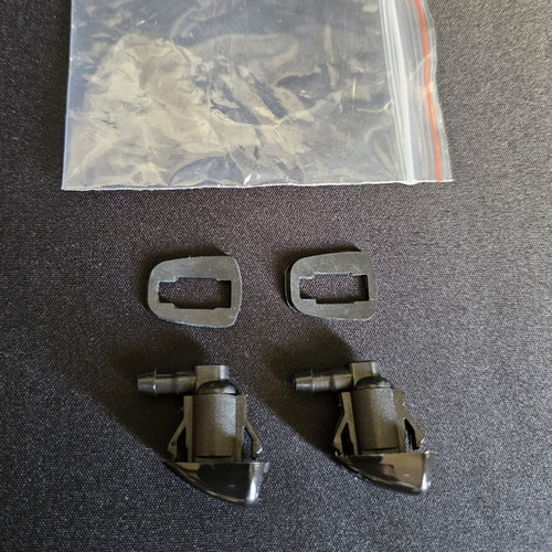Windscreen Washer Spray Nozzles Set new for cars
