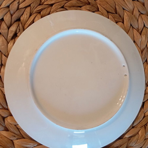Decorative plate for wall new, 19 cm diameter, with four holes