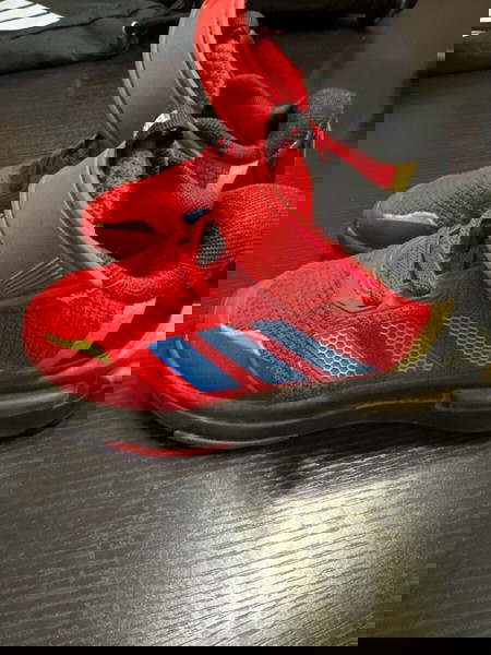 Adidas Marvel Ironman αθλητικά παπούτσια size 29 αγόρι.