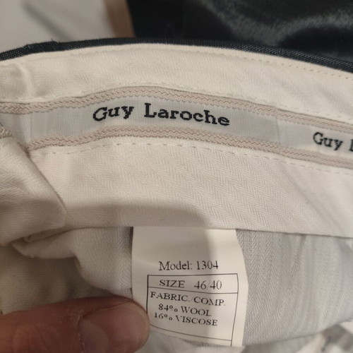 Guy Laroche men's wedding suit like new with two shirts and tie