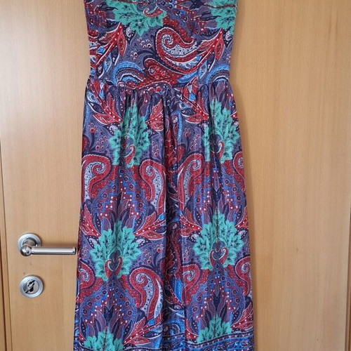 Maxi dress, colorful, breezy, wrap style