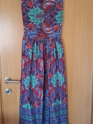 Maxi dress, colorful, breezy, wrap style