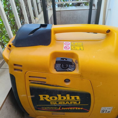 Robin Subaru R1700i Inverter Generator used, portable