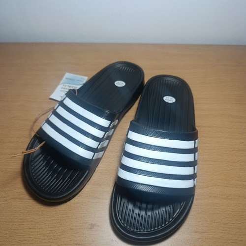 Ocean Addicts slides sandals black with white stripes