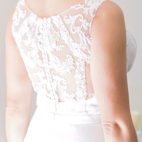 Demetrios wedding dress L931 Oreasposa like new, white, size Small - Medium