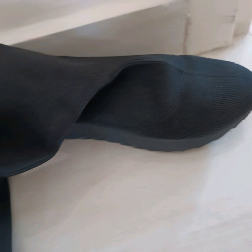 Over-the-knee boots made of knitted fabric, like new, black