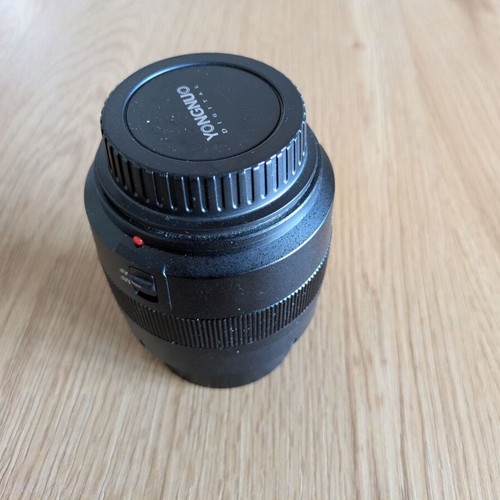 YN50mm F1.4 Canon EF Mount Lens like new