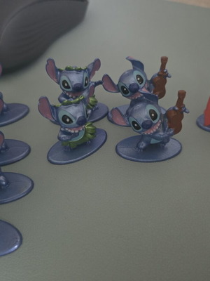 Metal Stitch collection figures