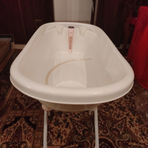 Baby bathtub like new