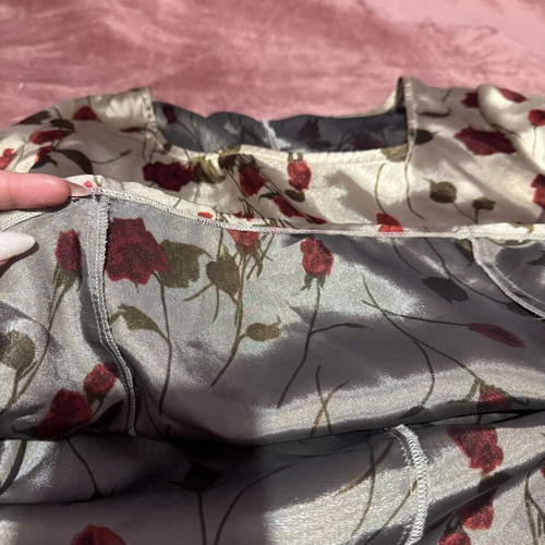 Satin women's short-sleeve blouse like new, size L, beige and red