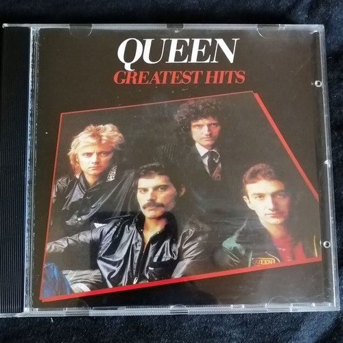 Queen Greatest Hits CD album like new, rock