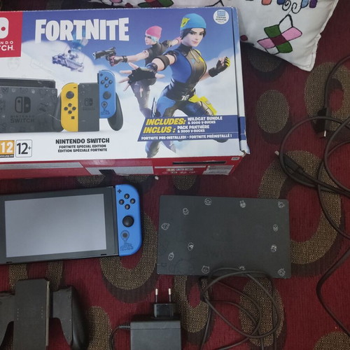 Nintendo Switch Fortnite Wildcat bundle used
