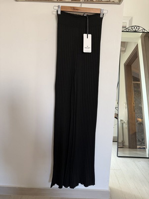 Nadia Rapti knitted pants new, size S 36 8, black