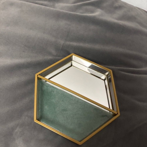Jewelry box with mirror like new, green and turquoise