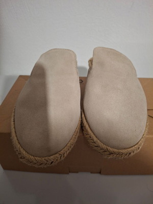 Labrini women's summer flat mules like new, beige, size 37