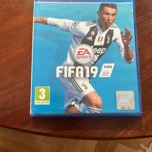 Fifa 19 PS4 cartridge like new