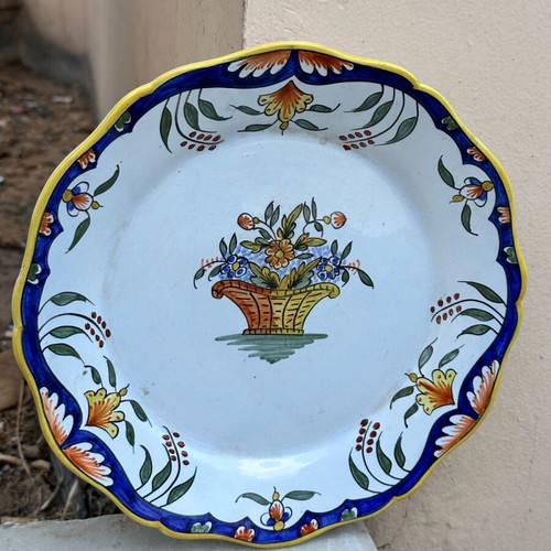 Handmade faïence decorative plate used, Décor Roueni design