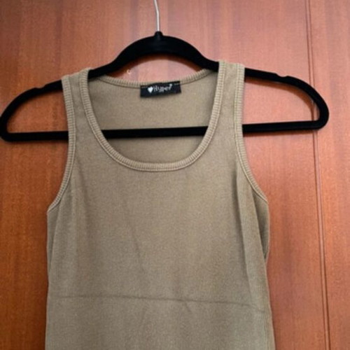 Sleeveless fitted dress with side slits, XL