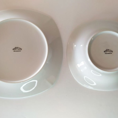 Modern Life serving plates used, set of 2 pieces