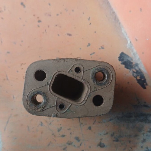 Oleomak T 40 carburetor neck used