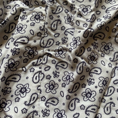 Shirt like new, size S, white and blue