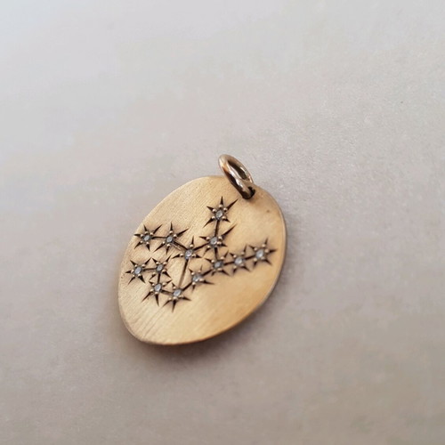 Lilalo Virgo constellation pendant 9K gold with diamonds