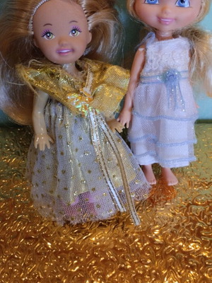 Kelly dolls little princess pack of 2 like new