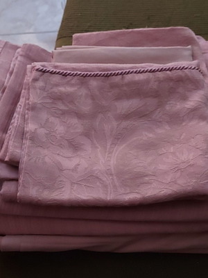 Duvet cover set, sheet and pillowcases like new, 5 pieces