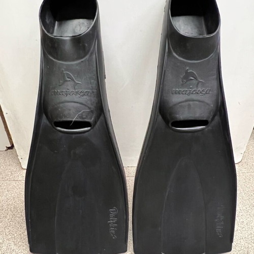 Majorca fins size 28-30 new