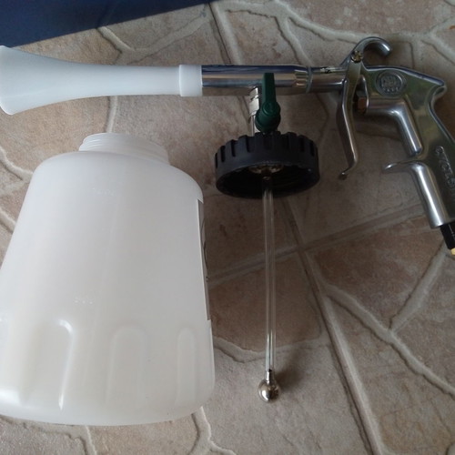Tornador cleaning gun new with air pressure