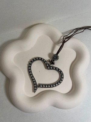 Vintage heart necklace long like new, silver
