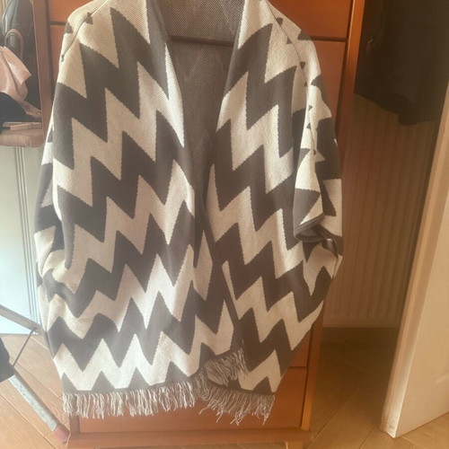 Cardigan new one size