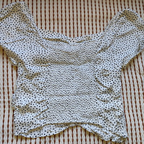 H&M polka dot crop top new, size large, black and white