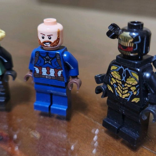 Lego Marvel figures Captain America, Black Widow and Outrider used