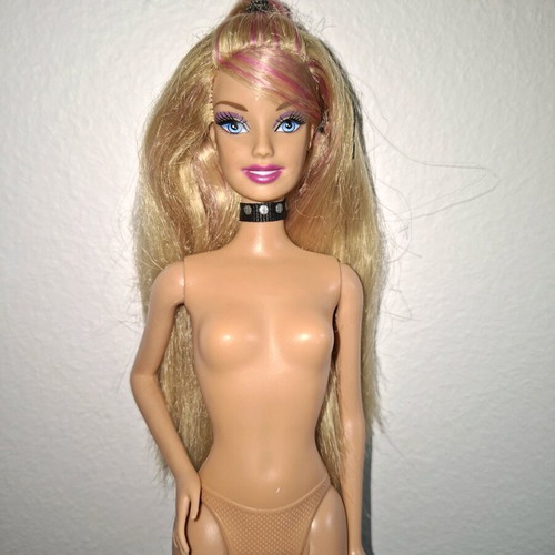 Barbie doll used in excellent condition