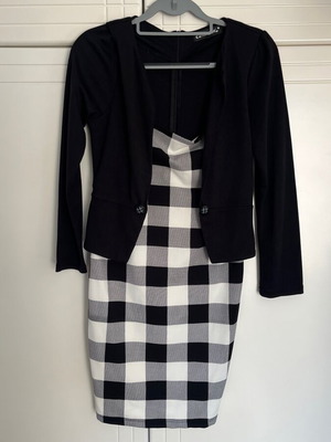 Φόρεμα αφόρετο, μέγεθος S, μαύρο και άσπρο