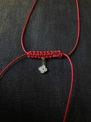 Mataki Amulet Charm with Red Cord like new