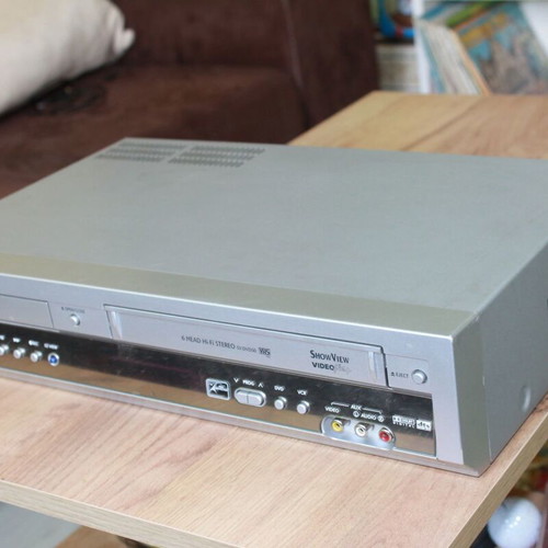 Samsung SV-DVD 50 used VCR with VHS playback only