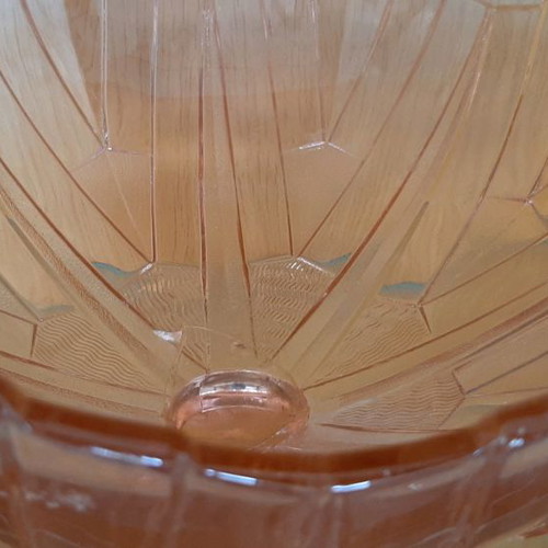 Bowl Sunkist pink glass collectible, used