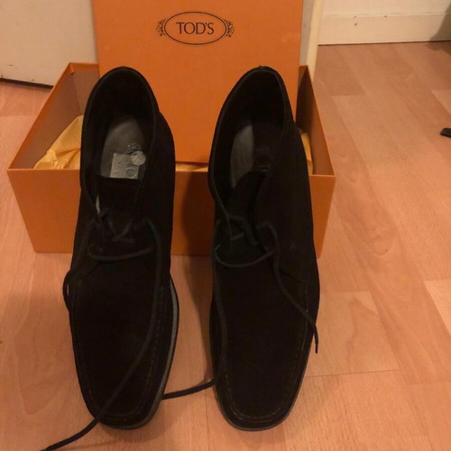 Tod's black suede shoes size 42 like new, men's