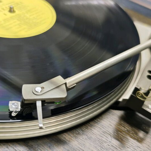 Dual CS130S turntable used with manual operation