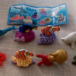 Kinder Nemo complete set new without papers