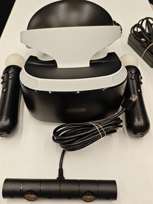 PS4/PS5 VR Виртуална реалност v2 комплект с moves и адаптер PS5