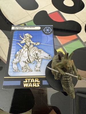 Star Wars Miniatures Game φιγούρα Geonosian Picador on Orray με κάρτα