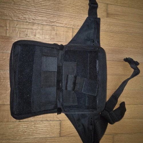 Survivors large waist bag like new, black