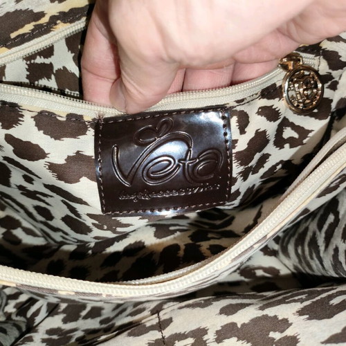 Elizabeth George Veta handbag like new, white and beige