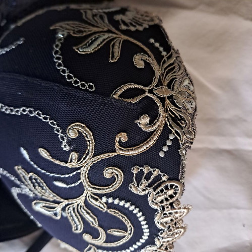 Lise Charmel bra new size EUR 75D with Swarovski crystals beige and blue