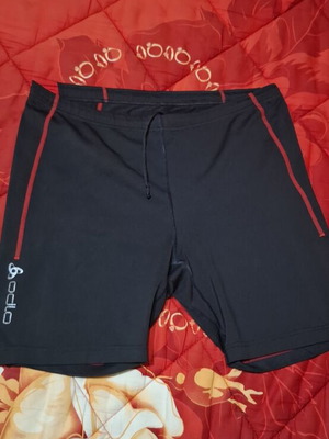 Odlo sports shorts like new, size XL, narrow fit, black and red
